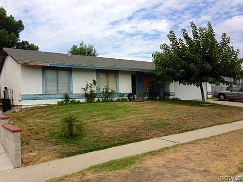 3rd image of 748 S Sandalwood Ave