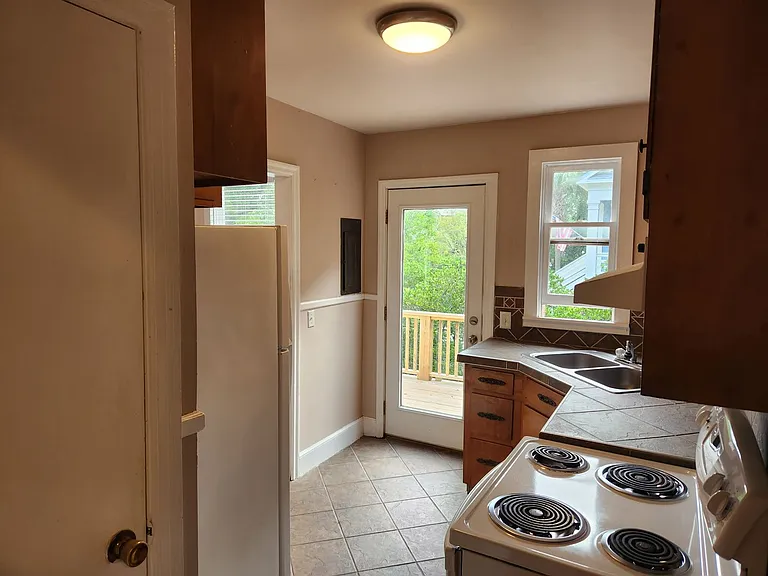 2202 Cameron Blvd — Photo 13