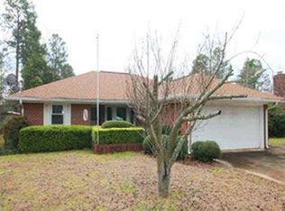 1206 Fairway Dr, Perry, GA 31069