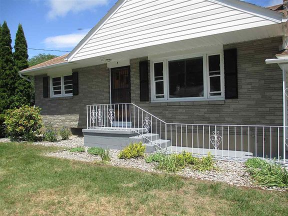 2nd image of 5 Marjon Ave