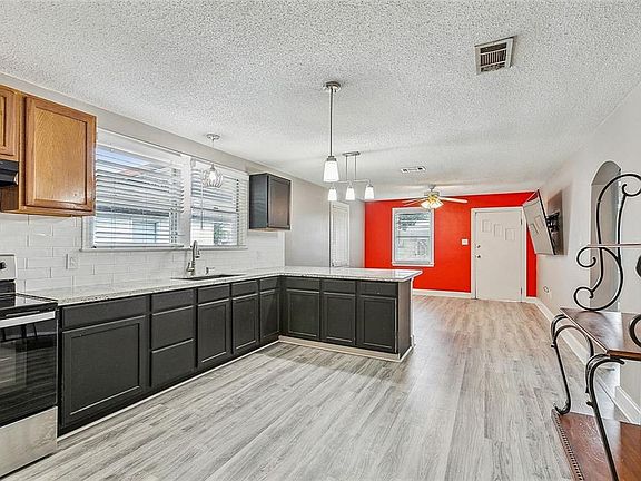 5th image of 460 Yetta Ave