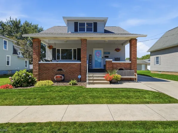 725 Bernard St SW, Massillon, OH 44647