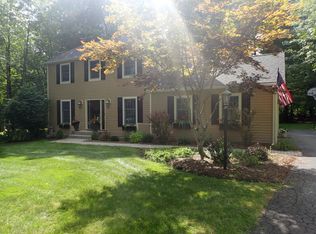 42 Amethyst Dr, Queensbury, NY 12804