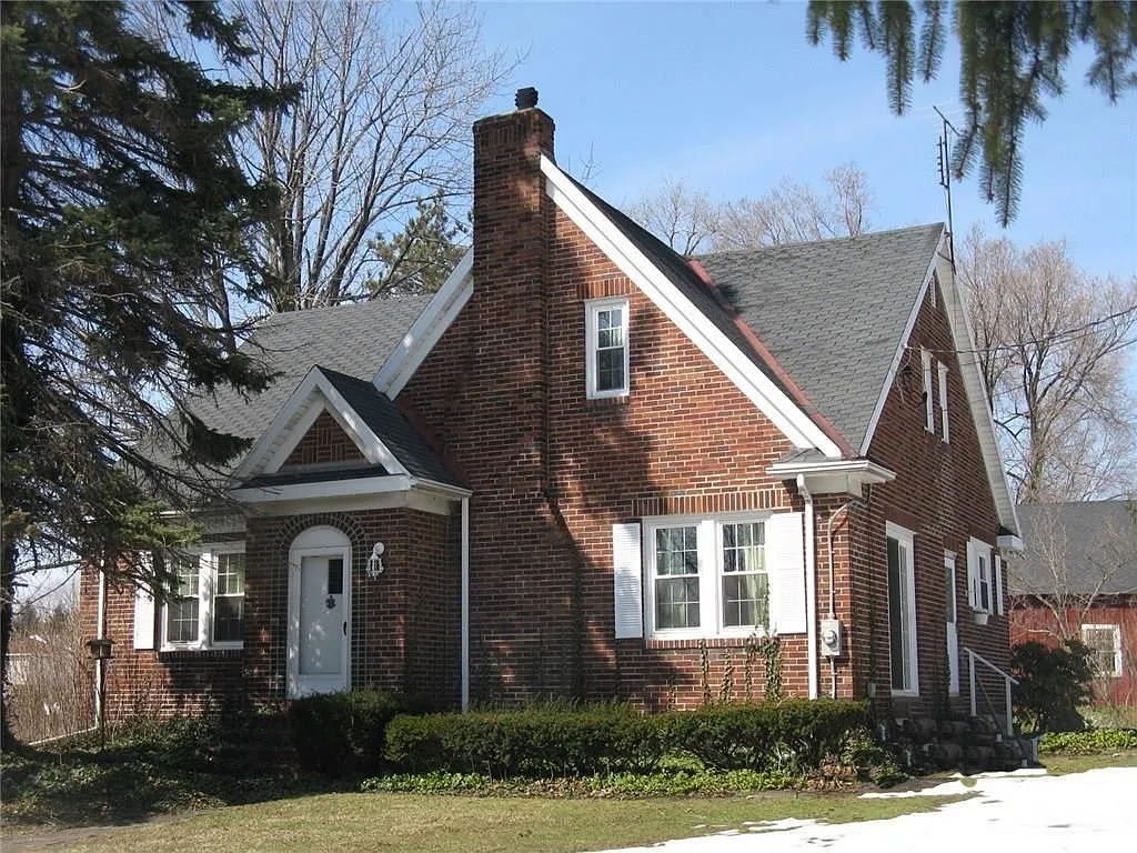 1182 E Gore Rd photo 1