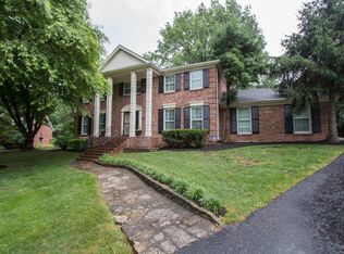 6400 Lime Ridge Ct, Northfield, KY 40222