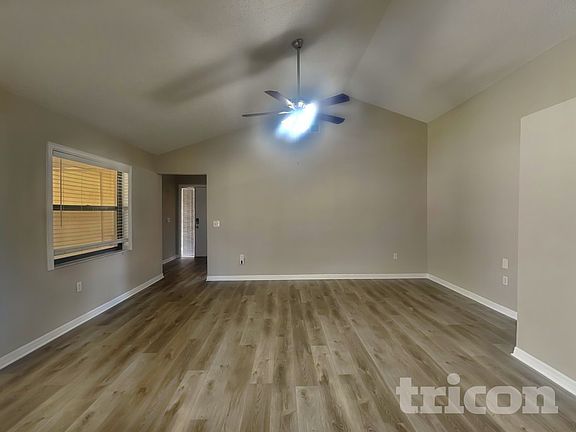 2nd image of 352 N Fork Pl