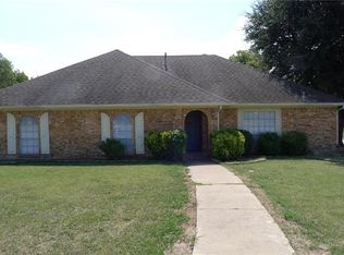 2806 Miller Rd, Rowlett, TX 75088