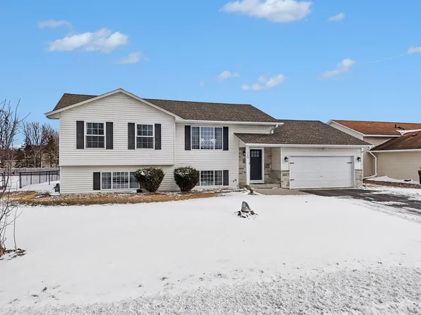 740 Heritage Ln, Belle Plaine, MN 56011