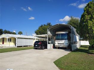 35306 Dodie Dr, Zephyrhills, FL 33541