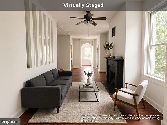 3rd image of 2763 Fenwick Ave
