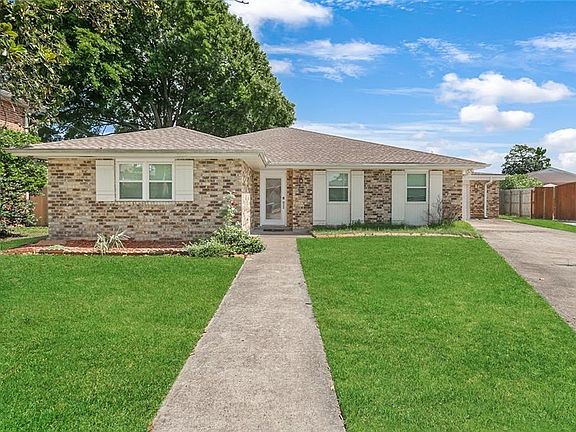 2nd image of 44 Brittany Dr