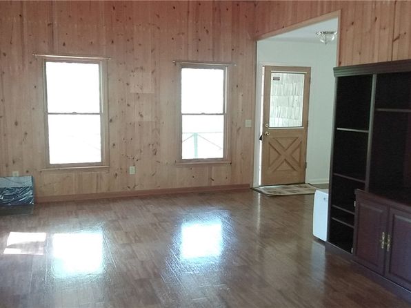 157 Deerwood Dr, Westminster, SC 29693