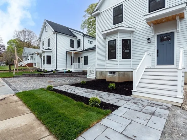 109 Elm St #A, Stoneham, MA 02180