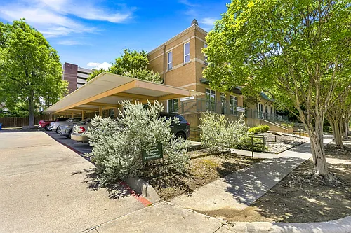 1617 W Oleander St Photo 1