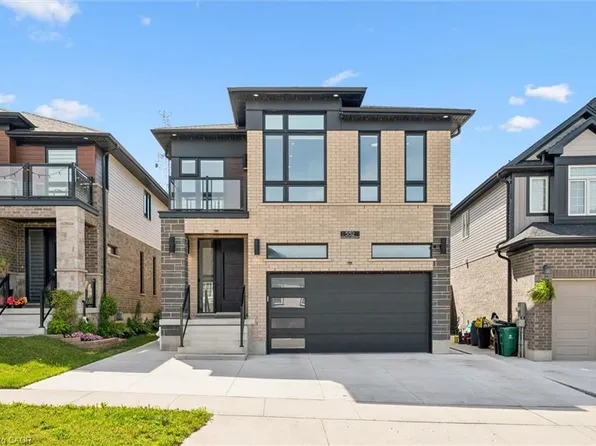 552 Nathalie Cres, Kitchener, ON N2E 0C9