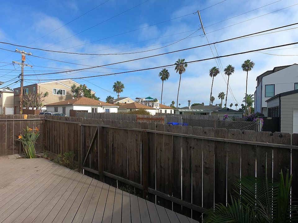 1st image of 849 Tourmaline St