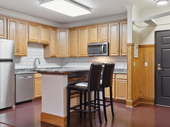 4824 E 53rd St APT 404, Minneapolis, MN 55417