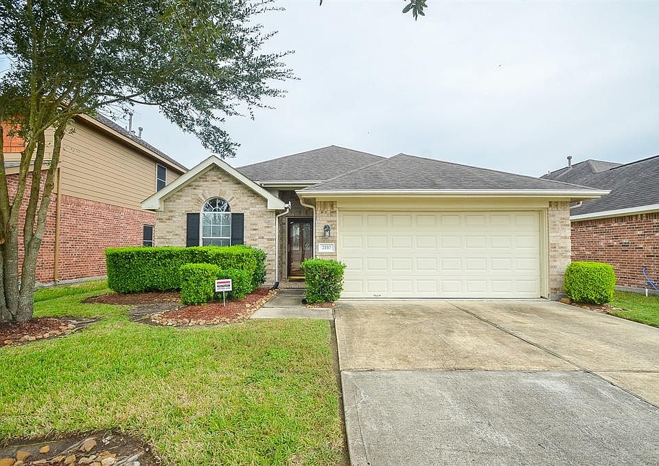 1st image of 2110 Acorn Glen Trl