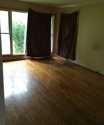 4th image of 14631 Dante Ave