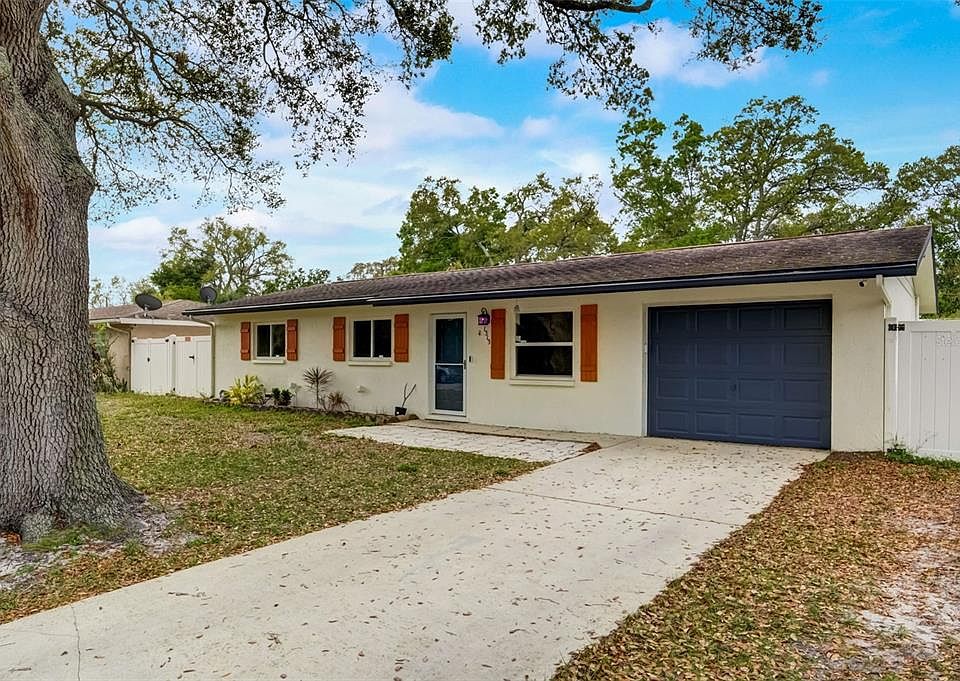1st image of 1313 N Pompano Ave