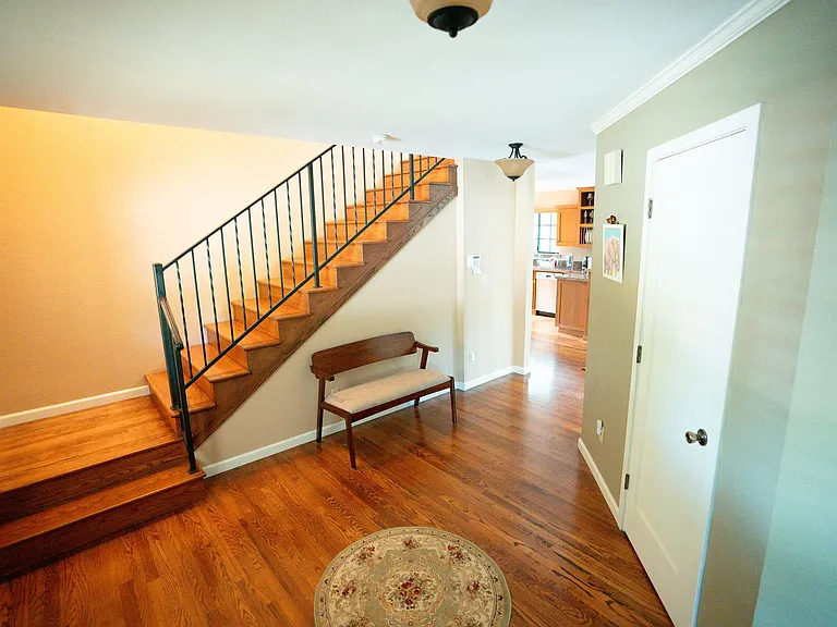 1550 Chabot Ct — Photo 5