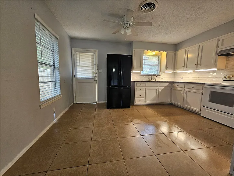 806 Ranch Rd #A — Photo 11