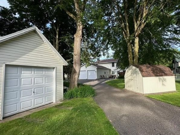 406 S Rum River Dr, Princeton, MN 55371