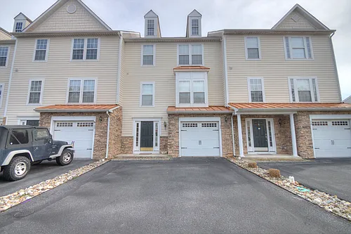 30 Pier Point Dr Photo 1