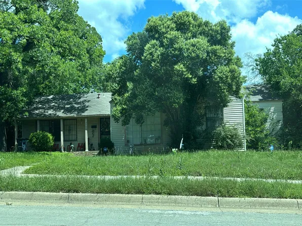 2409 Timberline Dr, Fort Worth, TX 76119