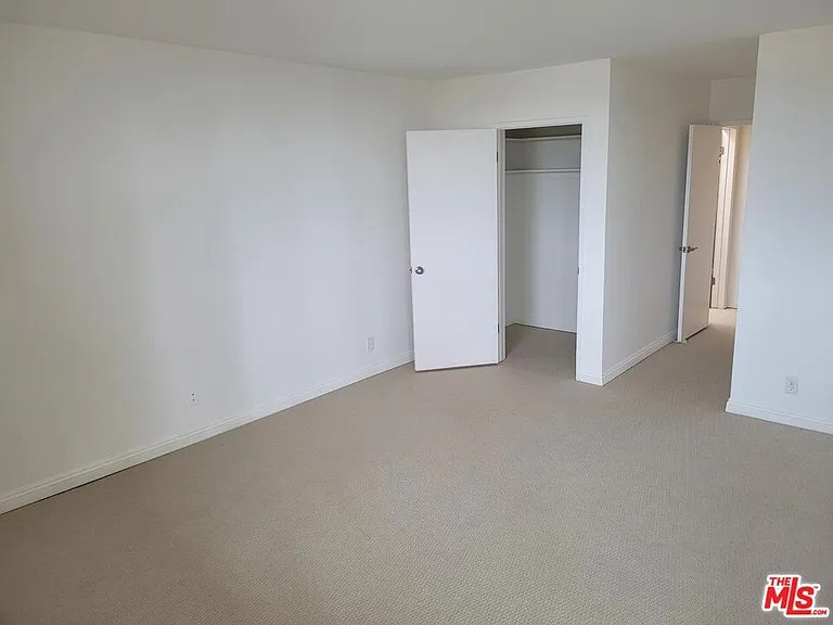 8701 Delgany Ave — Photo 20