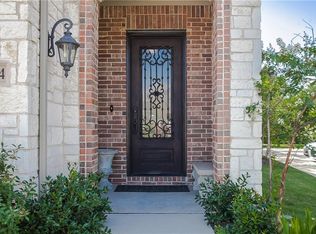 2804 Cedar Elm Dr, Carrollton, TX 75010
