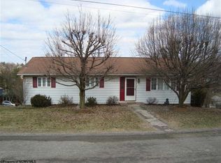 901 Cottonwood St, Morgantown, WV 26505