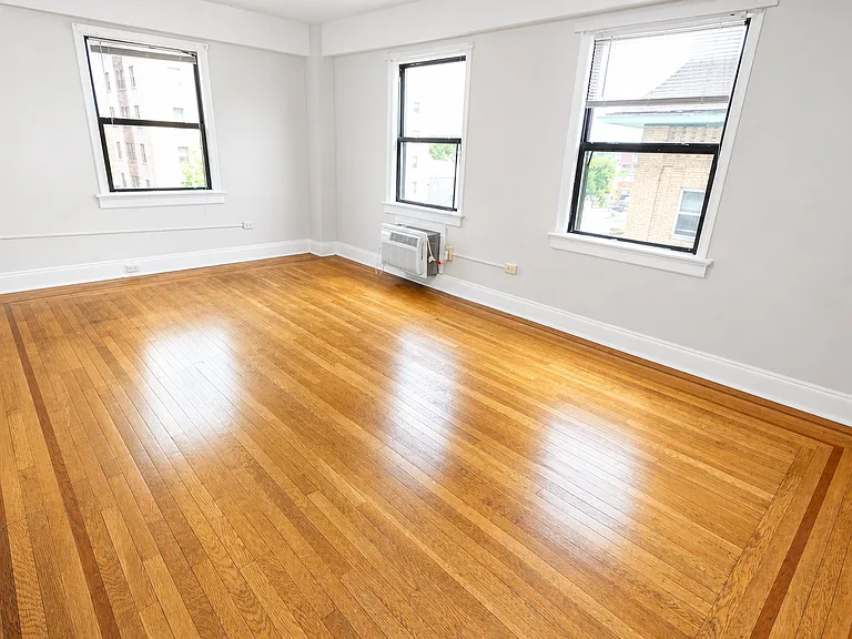 Corner Hardwood Unit