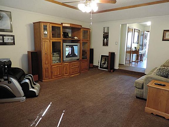 3rd image of 1632 Lexington Pl