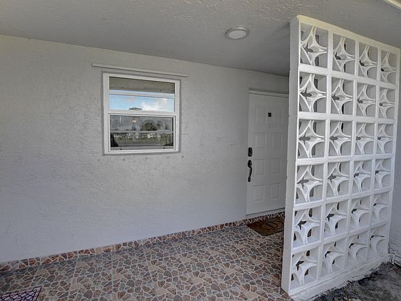 4th image of 14612 Canalview Drive #D