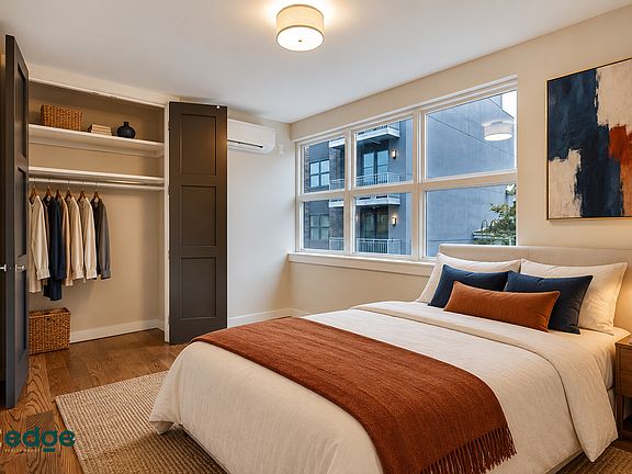 3rd image of 133 Leonard St APT 1B