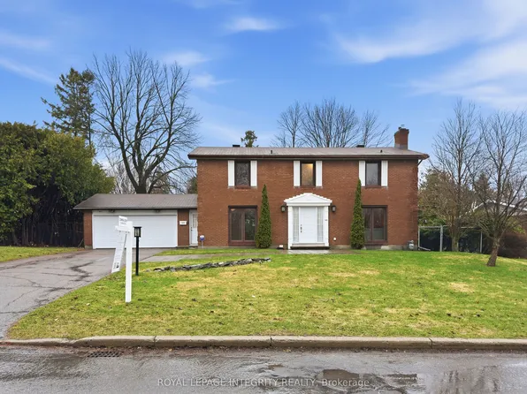 68 Beaver Rdg, Ottawa, ON K2E 6E4