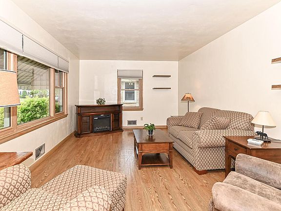 5th image of 2223 Hayes AVENUE