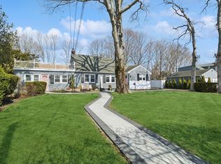 4023 Driscoll Ln, Seaford, NY 11783