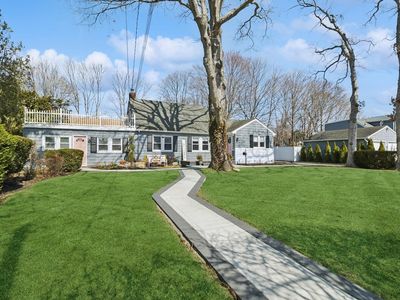 4023 Driscoll Lane, Seaford, NY, 11783
