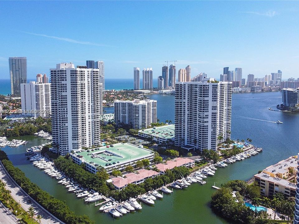 1st image of 3600 Mystic Pointe Dr APT 513