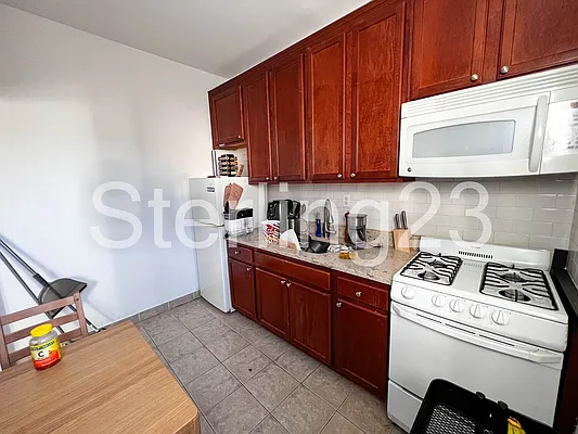 Rented by Sterling Realty Solution Inc | media 6