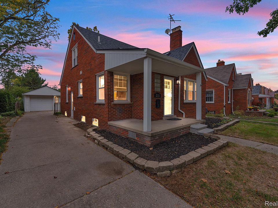 211 Drexel St, photo 2