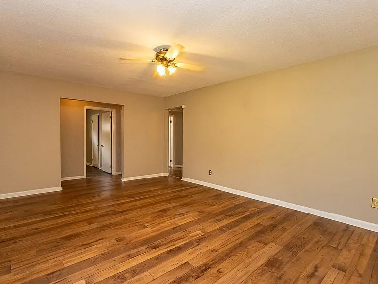 3614 Missionaire Ave — Photo 6