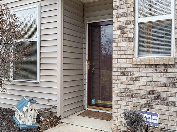 3rd image of 6210 Bishops Pond Ln