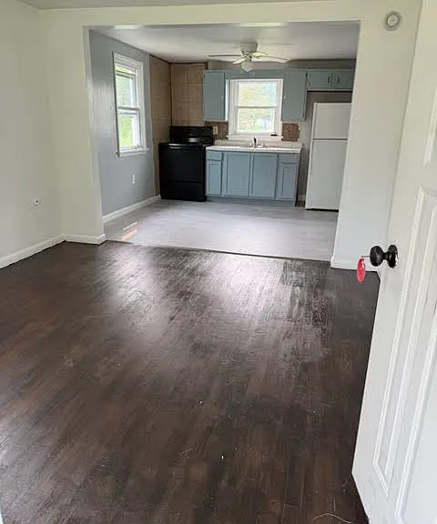 11 Kepple St — Photo 3
