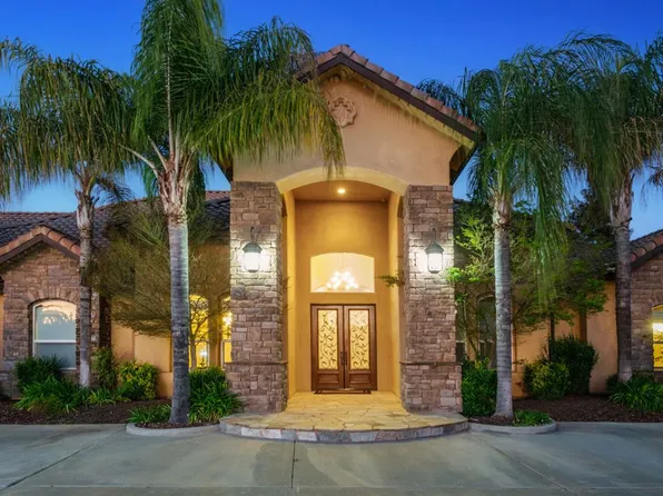 11116 E Dayton Ave, Sanger, CA 93657