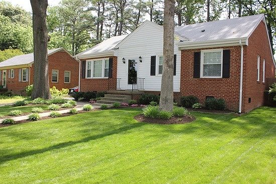 2nd image of 1411 Coronet Dr