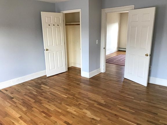 3rd image of 27 Wildey St