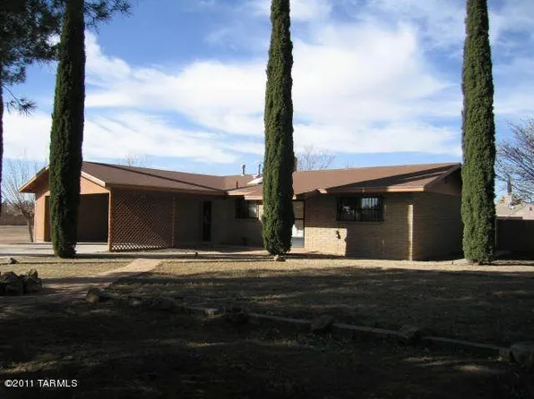 2610 E 13th St, Douglas, AZ 85607